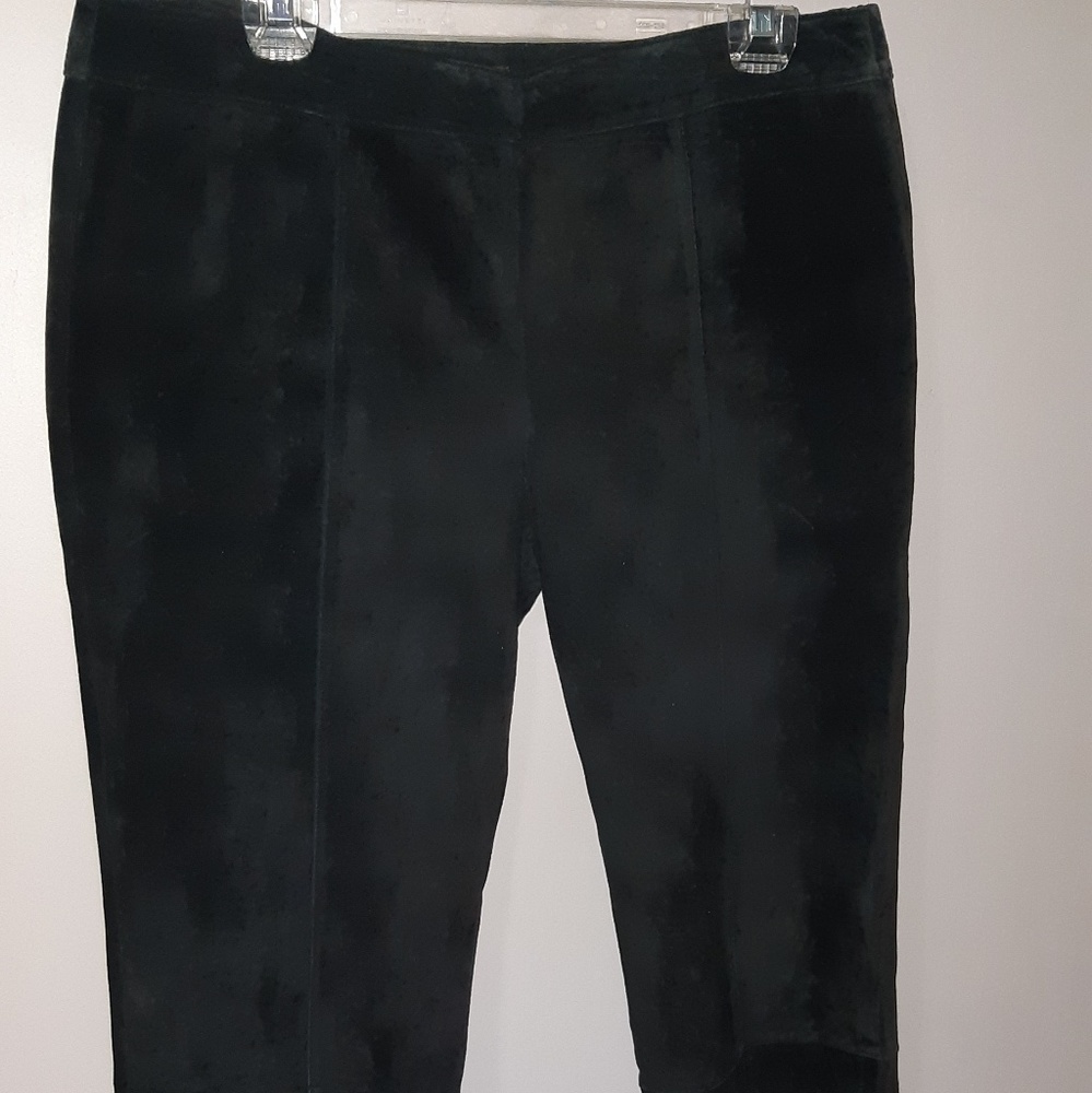 Suede capri